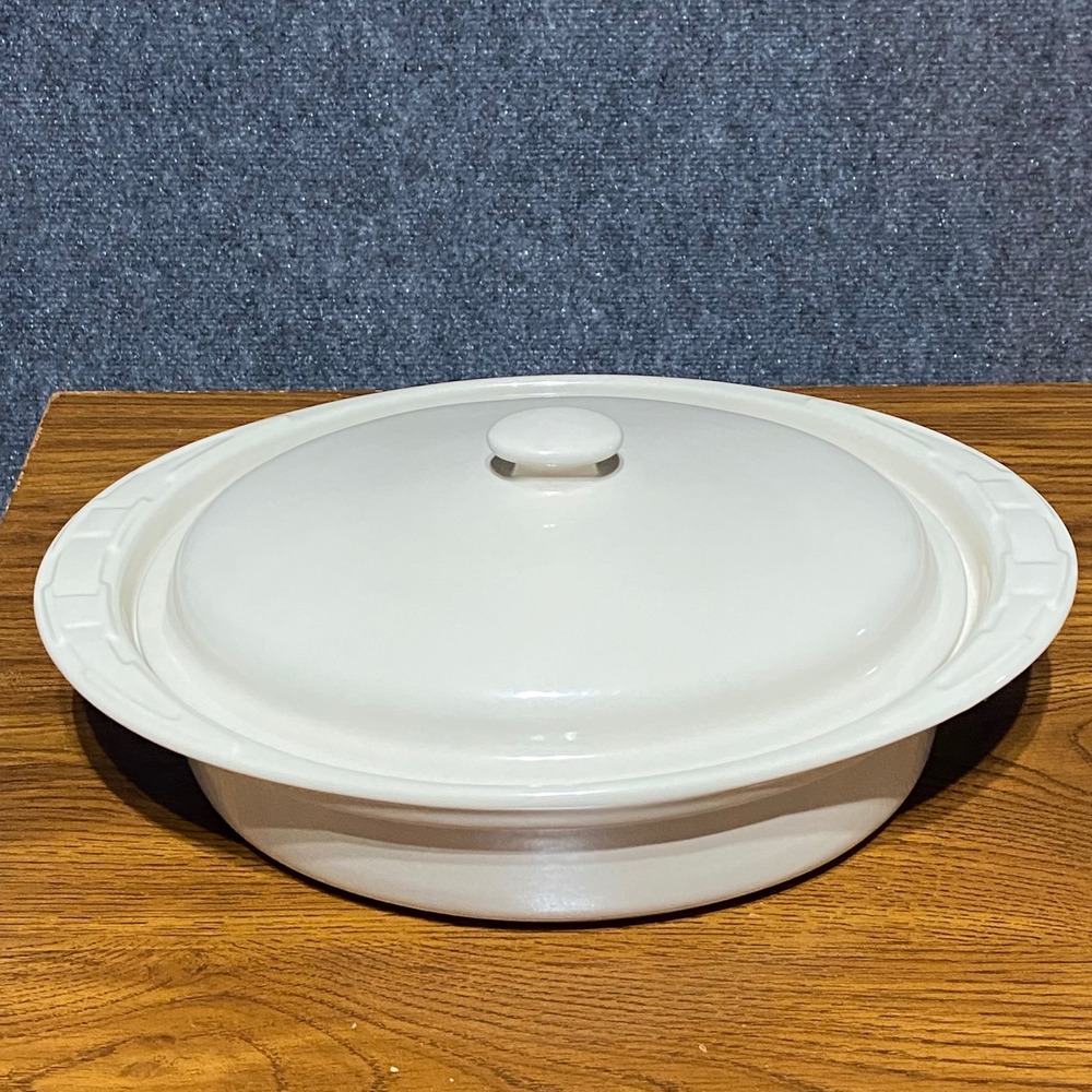 Longaberger Woven Traditions 3-Quart Roaster Covered Casserole Dish Ivory Lid